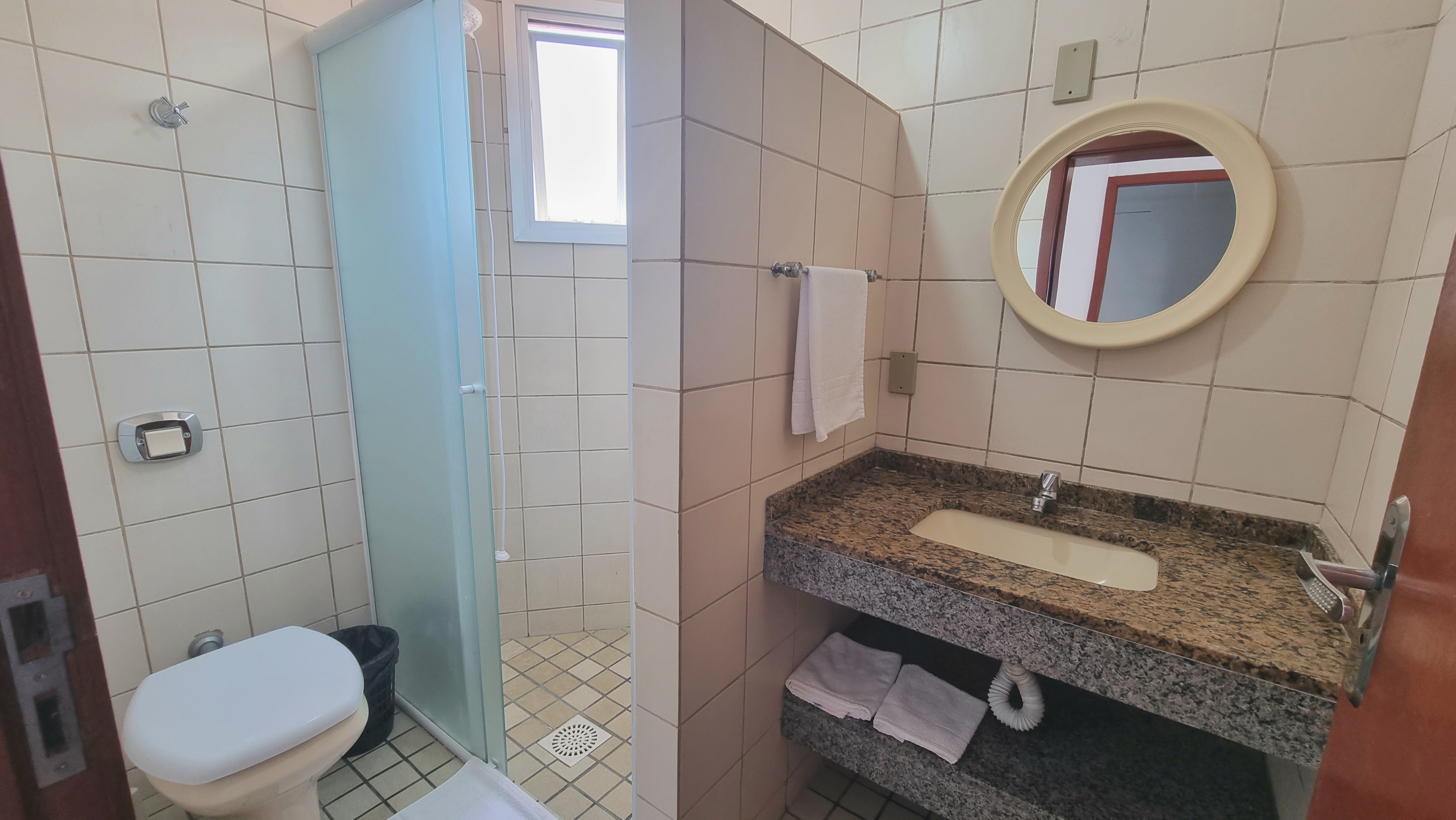 APARTAMENTO COM VARANDA 5.jpg