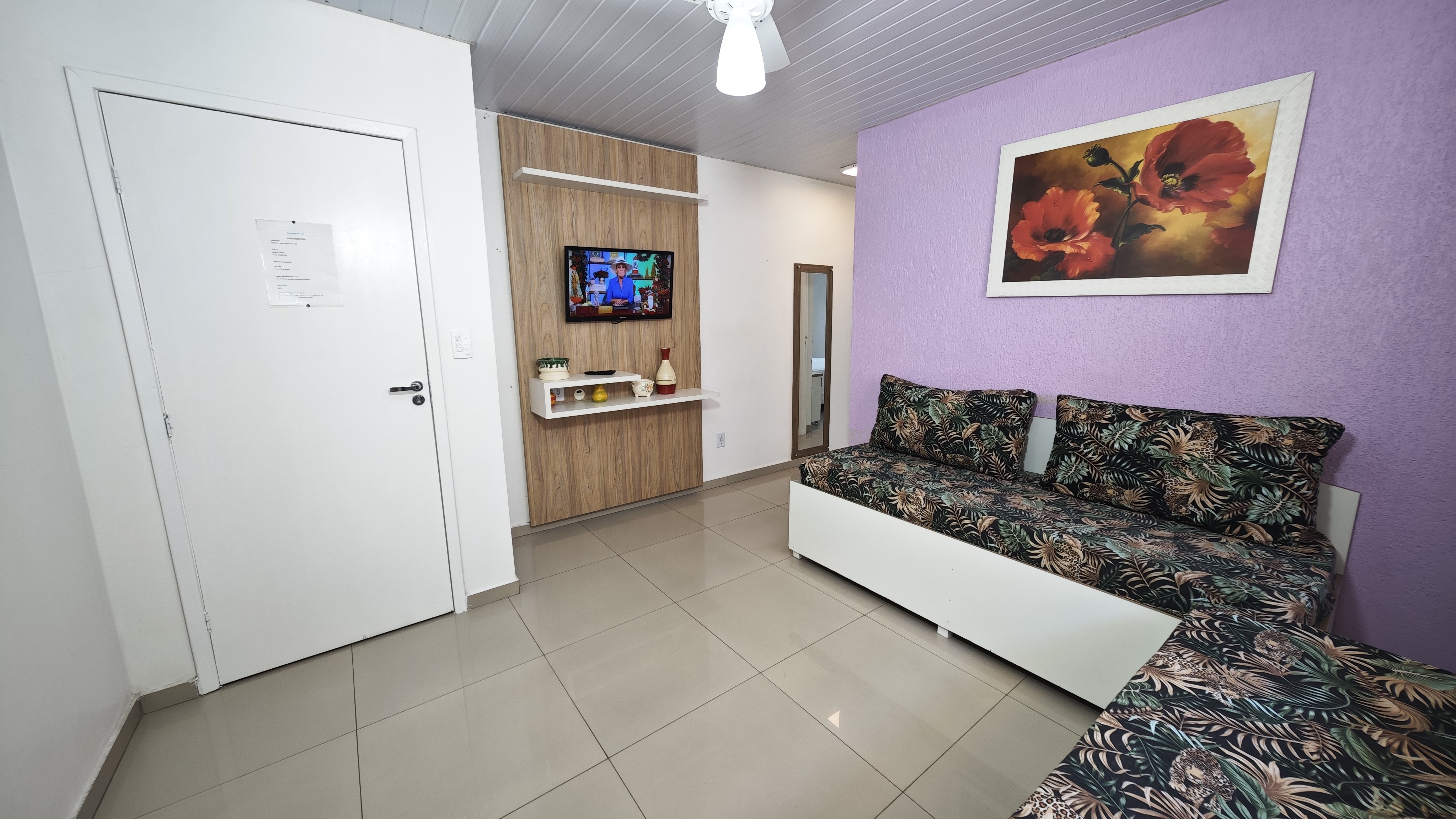 41 - UM DORM C SACADA - 4 PAX.jpg