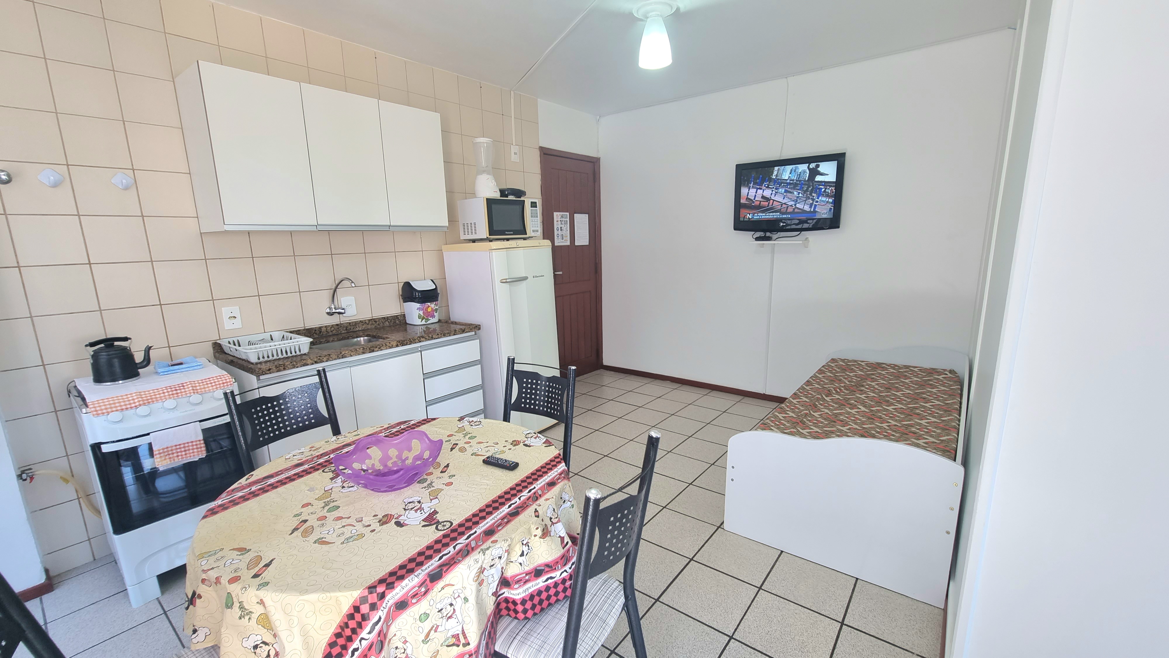 APARTAMENTO COM VARANDA 1.jpg